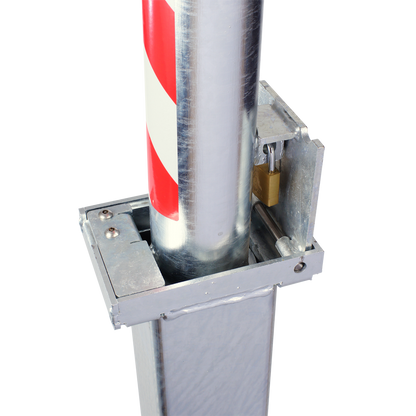 AUTOPA Retractapost Padlocked Retractable Parking Post