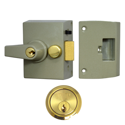 UNION 1097 & 1098 Auto Deadlocking Nightlatch 1097 40mm CG Case Cyl - Polished Lacquered Brass